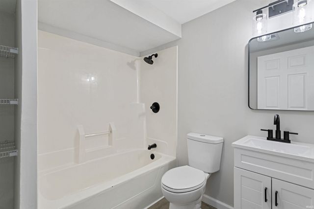1722 Fremont Street, South Bend, IN 46628