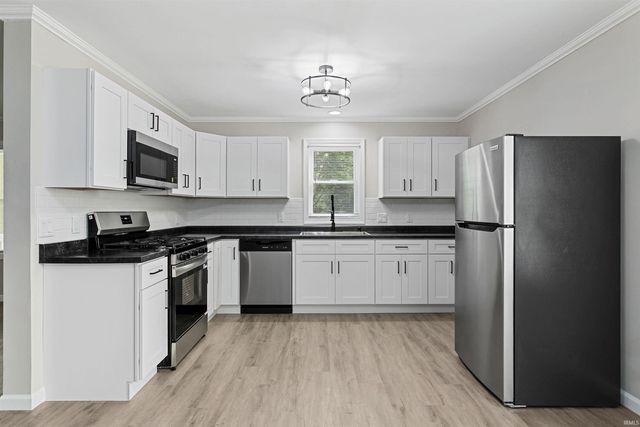 1722 Fremont Street, South Bend, IN 46628