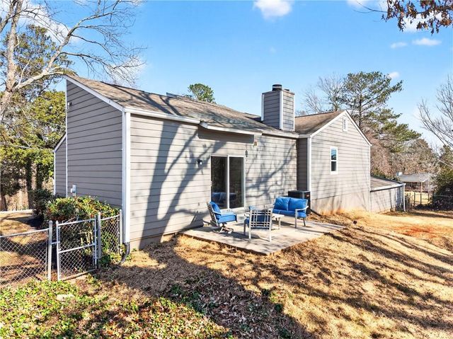 4933 Dana NE Drive, Kennesaw, GA 30144