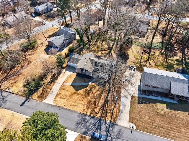 4933 Dana NE Drive, Kennesaw, GA 30144