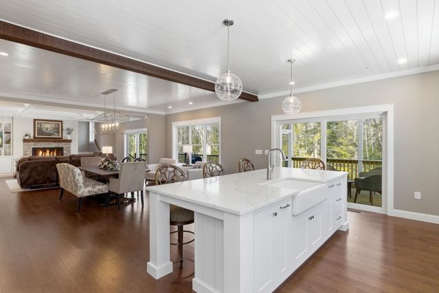 5 Sawmill Lane, New Boston, NH 03070