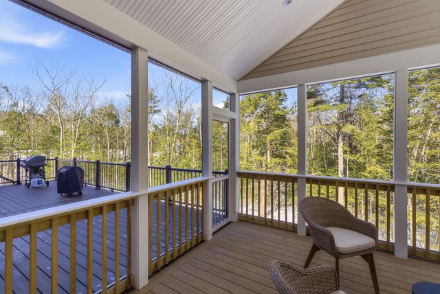 5 Sawmill Lane, New Boston, NH 03070