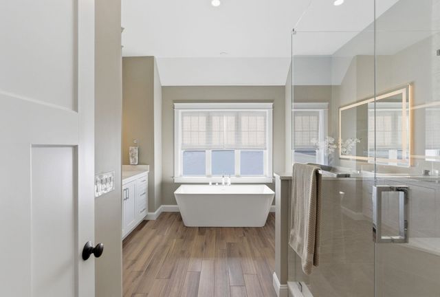 5 Sawmill Lane, New Boston, NH 03070