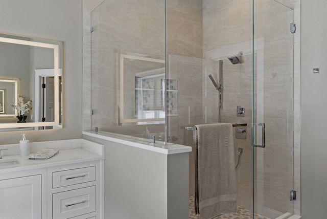 5 Sawmill Lane, New Boston, NH 03070