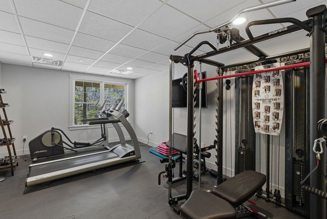 5 Sawmill Lane, New Boston, NH 03070