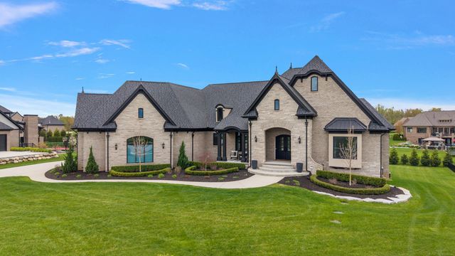 61573 Cotswold Drive, Washington Twp, MI 48094