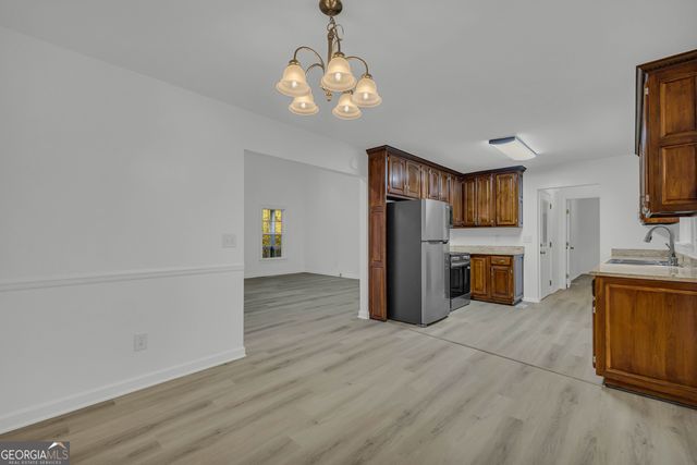 450 Stagecoach Way, Danielsville, GA 30633