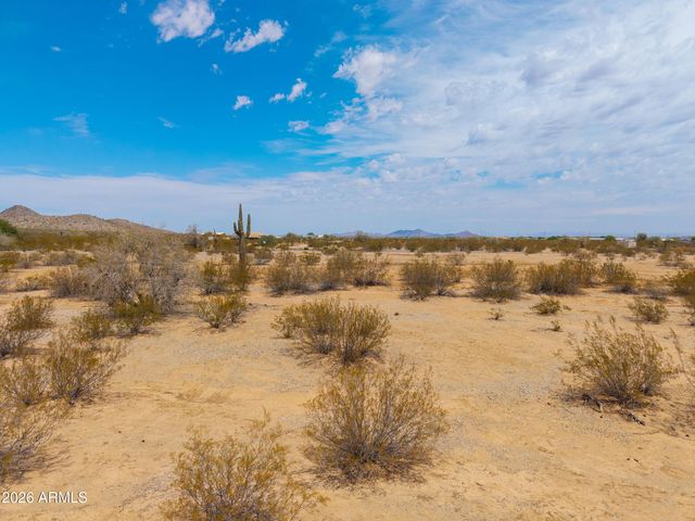 11428 W MOUNTAIN SHADOWS Drive 19, Casa Grande, AZ 85193
