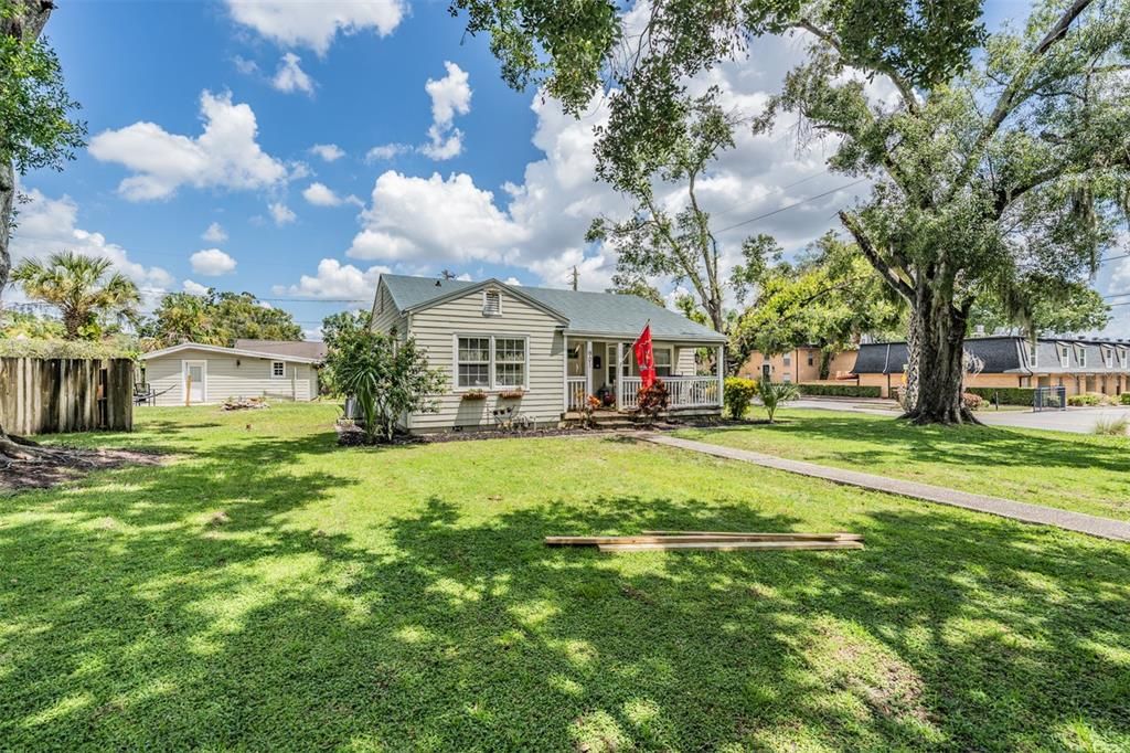 901 & 903 CORNELIUS AVENUE, Tampa, FL 33603
