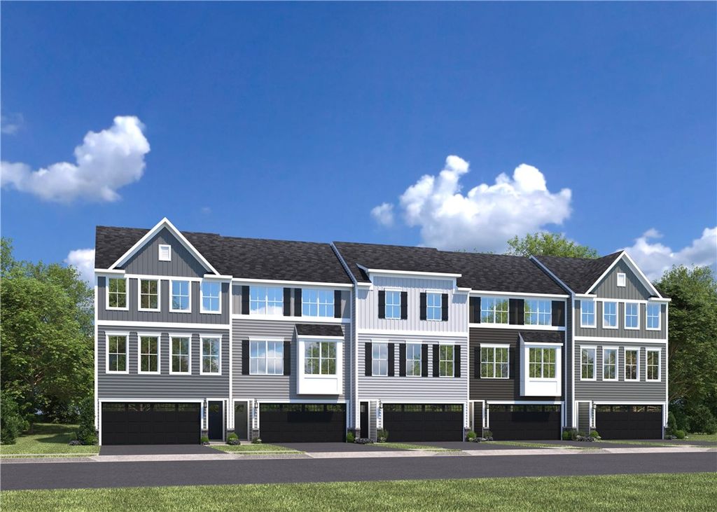 104 Scenic Ridge Drive, Robinson Twp, PA 15205