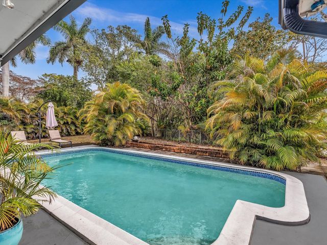 2200 NW 73rd Avenue, Sunrise, FL 33313