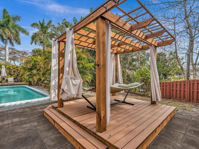 2200 NW 73rd Avenue, Sunrise, FL 33313