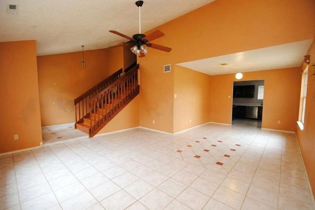 5150 Verdenbruk Drive, Houston, TX 77066
