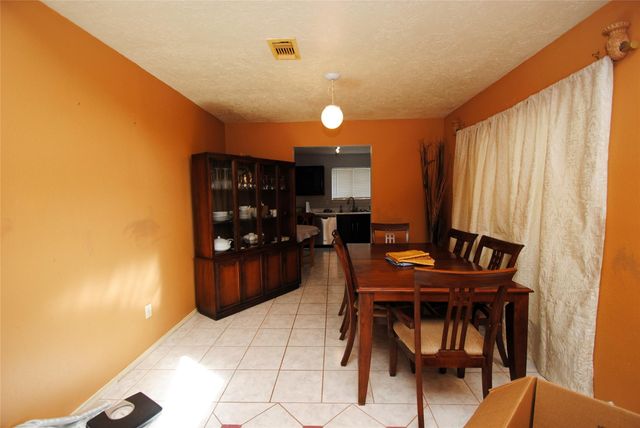 5150 Verdenbruk Drive, Houston, TX 77066