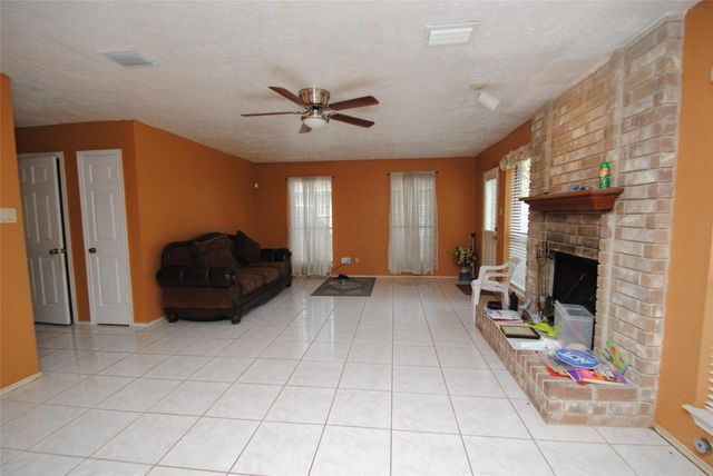 5150 Verdenbruk Drive, Houston, TX 77066