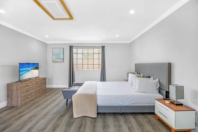 5320 NE 16th Ter, Fort Lauderdale, FL 33334