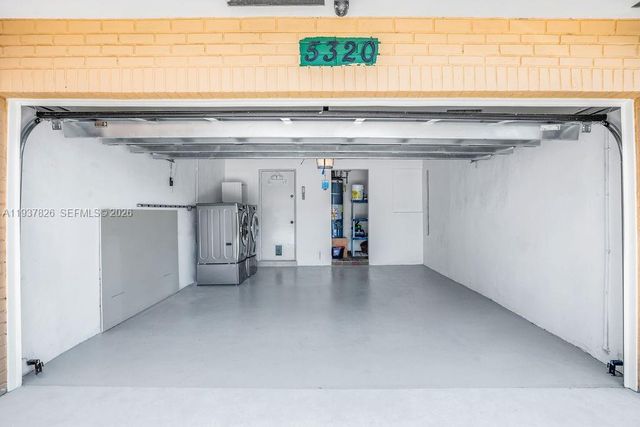 5320 NE 16th Ter, Fort Lauderdale, FL 33334