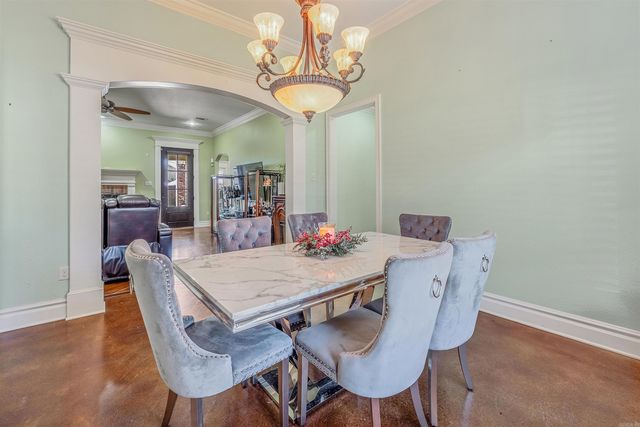 1105 Applewood Drive, Conway, AR 72034