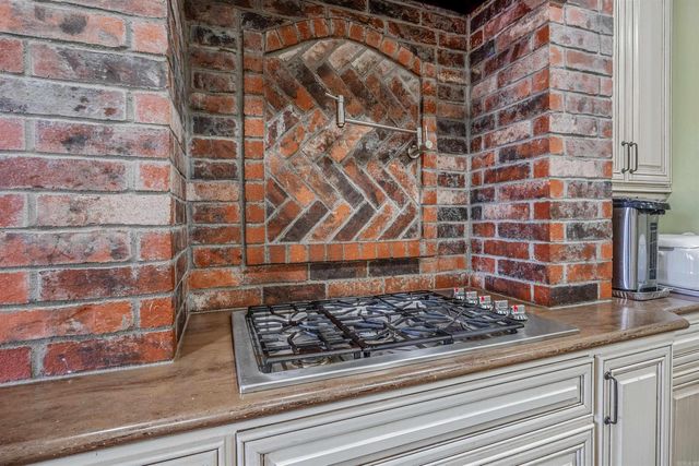 1105 Applewood Drive, Conway, AR 72034