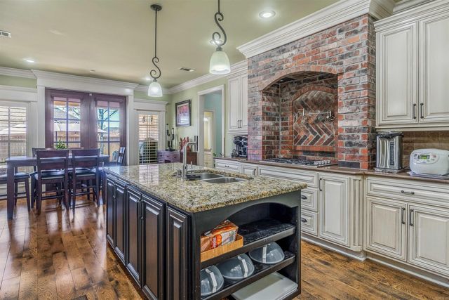 1105 Applewood Drive, Conway, AR 72034