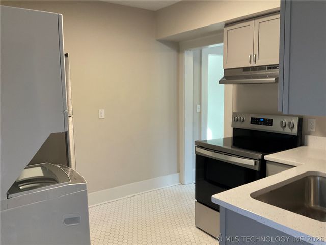 1345 E 6th Street, Tulsa, OK 74120