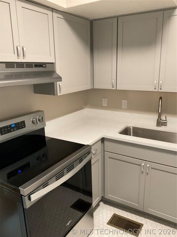 1345 E 6th Street, Tulsa, OK 74120