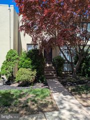 100-E E 100 GLENOLDEN AVE. #U-4, Glenolden, PA 19036