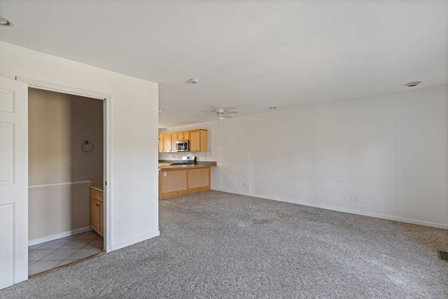 2743 Cranberry Hwy 5B, Wareham, MA 02571