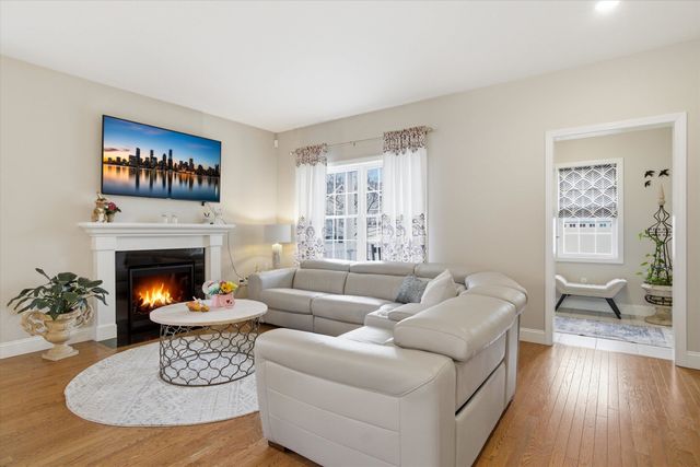 54 Toby Circle, Merrimack, NH 03054