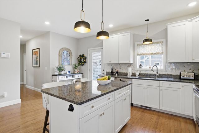 54 Toby Circle, Merrimack, NH 03054