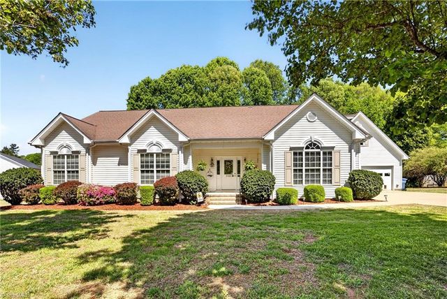 3382 Rebecca Drive, Summerfield, NC 27358
