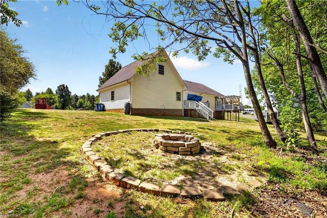 3382 Rebecca Drive, Summerfield, NC 27358