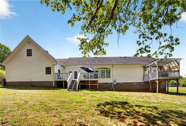 3382 Rebecca Drive, Summerfield, NC 27358