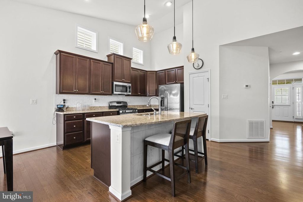 Image 12 of property listing at 1384 PATUXENT RIDGE RD, Odenton, MD 21113