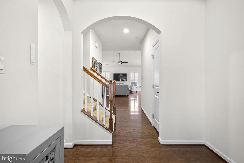 Image 3 of property listing at 1384 PATUXENT RIDGE RD, Odenton, MD 21113