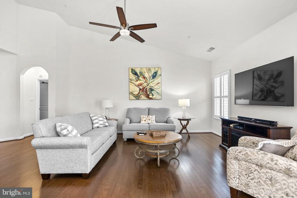 Image 9 of property listing at 1384 PATUXENT RIDGE RD, Odenton, MD 21113
