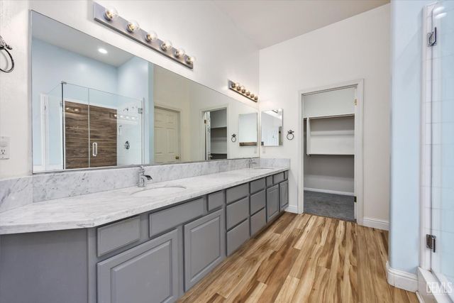 15321 N Lake Berryessa Court, Bakersfield, CA 93314