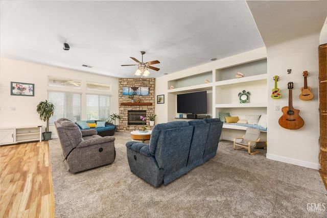 15321 N Lake Berryessa Court, Bakersfield, CA 93314