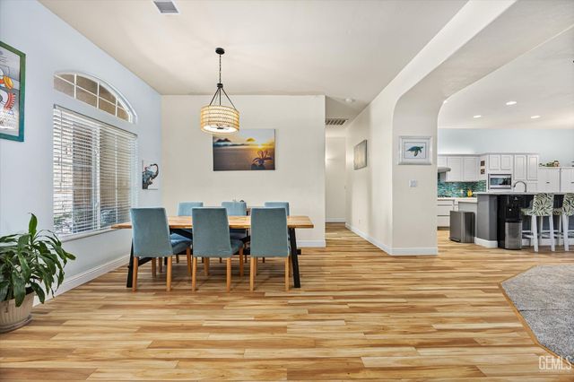 15321 N Lake Berryessa Court, Bakersfield, CA 93314