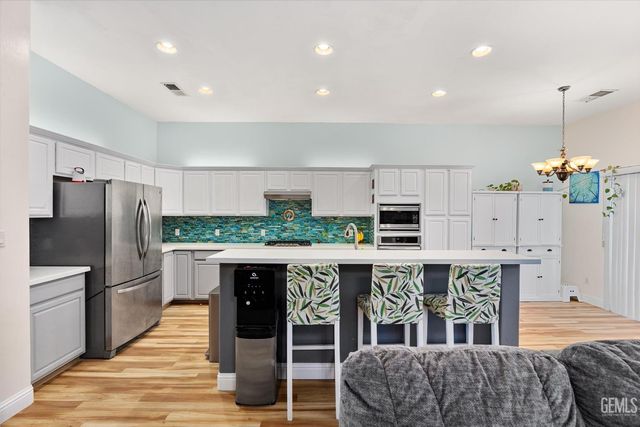 15321 N Lake Berryessa Court, Bakersfield, CA 93314