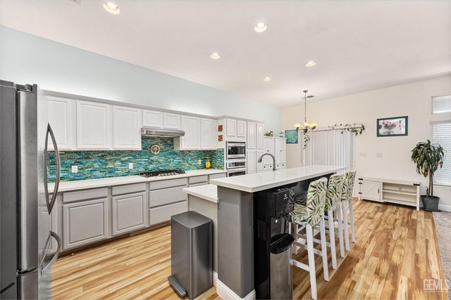 15321 N Lake Berryessa Court, Bakersfield, CA 93314