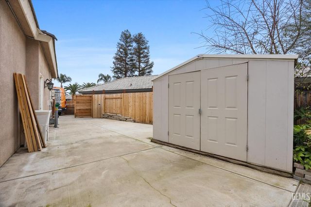 15321 N Lake Berryessa Court, Bakersfield, CA 93314