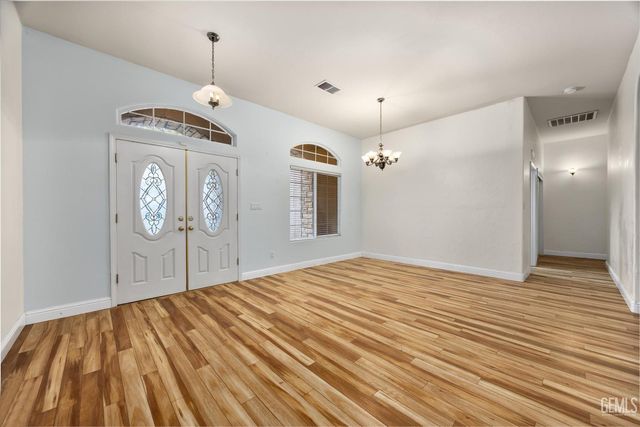 15321 N Lake Berryessa Court, Bakersfield, CA 93314