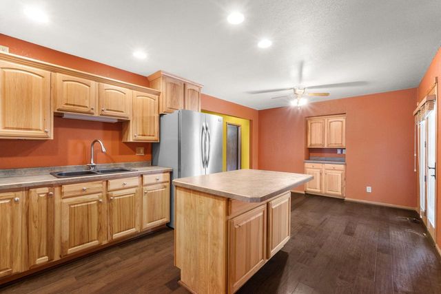 4883 Lois LANE, West Bend, WI 53095