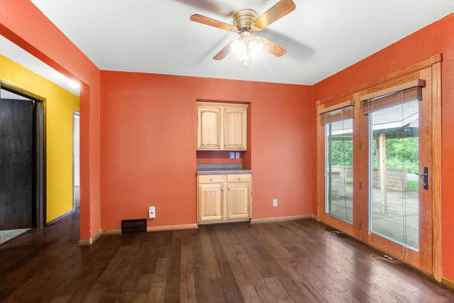 4883 Lois LANE, West Bend, WI 53095