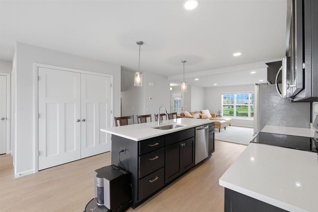 303 Breunig Boulevard, Waunakee, WI 53597