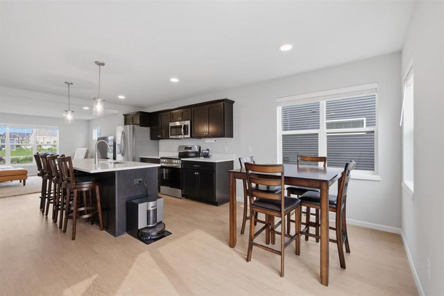 303 Breunig Boulevard, Waunakee, WI 53597