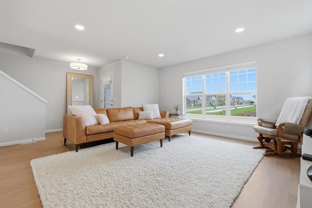 303 Breunig Boulevard, Waunakee, WI 53597