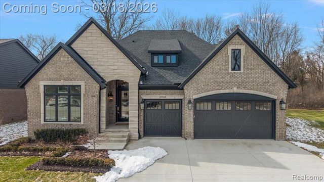 57553 Meadowridge Drive, Washington, MI 48094