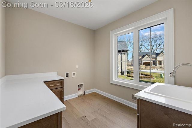 57553 Meadowridge Drive, Washington, MI 48094